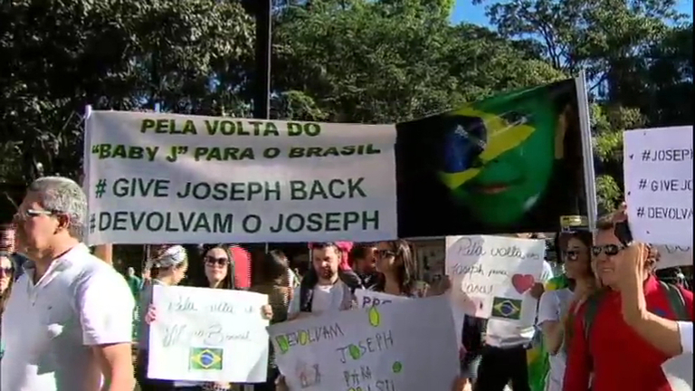 Vídeo: 

Caso JJ: mãe luta para trazer filho de volta ao Brasil

