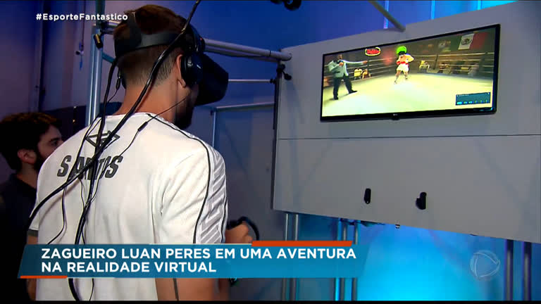Vídeo: Zagueiro Luan Peres encara desafio com jogos de realidade virtual