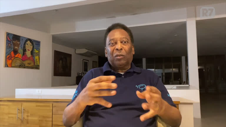 Vídeo: Vida longa ao Rei: assista ao depoimento de Pelé no aniversário de 80 anos