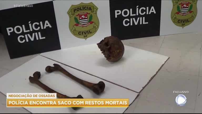 Coveiros são suspeitos de vender ossos humanos em São Paulo - RecordTV - R7  Fala Brasil