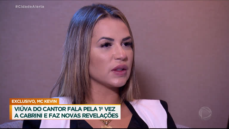 Vídeo: Deolane Bezerra fala que amizade entre MC Kevin e MC VK a incomodava