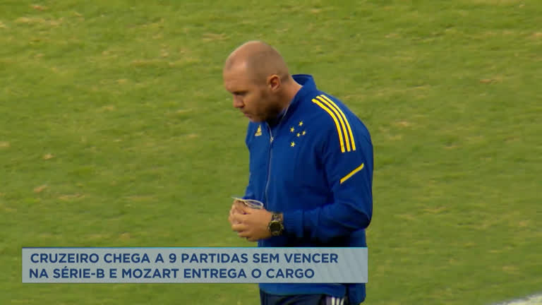 Vídeo: Mozart deixa cargo de técnico do Cruzeiro