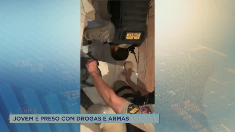 Vídeo: Jovem de 19 anos é preso com drogas e armas em Ribeirão das Neves (MG)