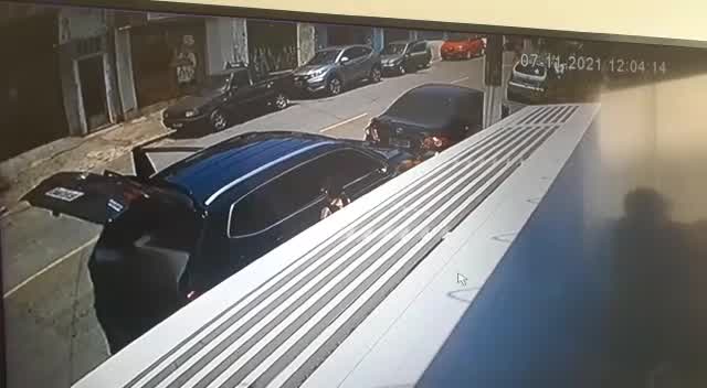 Vídeo: Empresário é morto após reagir a assalto em SP; veja vídeo