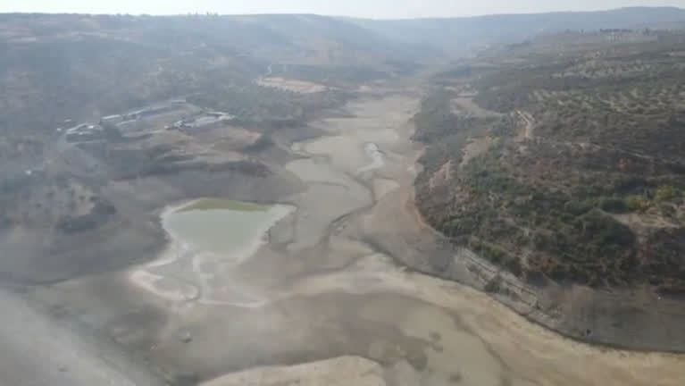 Vídeo: Importante reservatório da Síria seca devido a mudanças climáticas