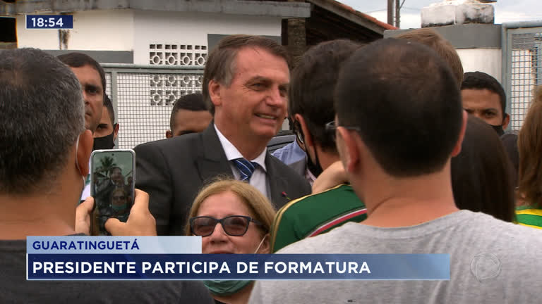 Vídeo: Jair Bolsonaro visita Vale Histórico