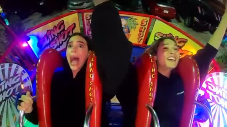 Vídeo: Sasha e Marquezine viralizam com vídeo hilário em brinquedo radical