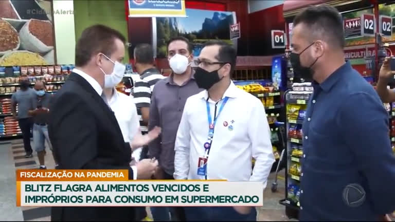 Vídeo: Patrulha do Consumidor flagra irregularidades em supermercado de SP