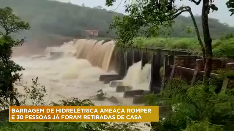 Vídeo: Barragem de hidrelétrica ameaça romper em Conceição do Pará (MG)