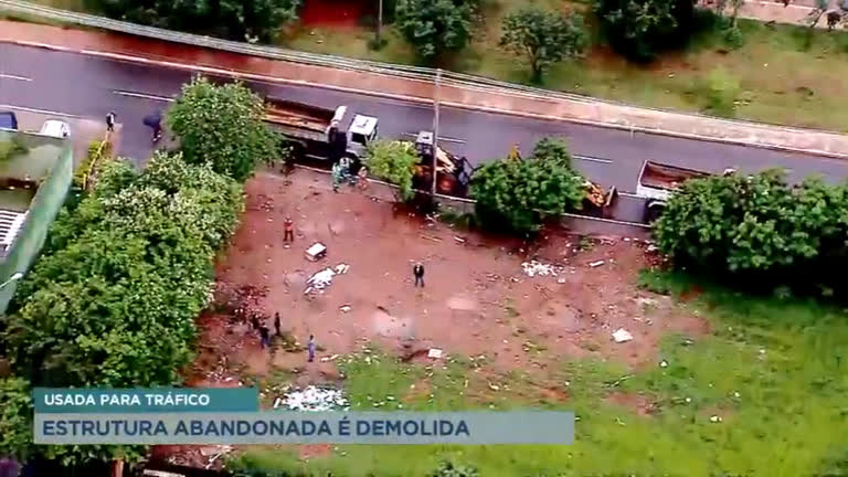 Vídeo: Estrutura abandonada é demolida em Ceilândia