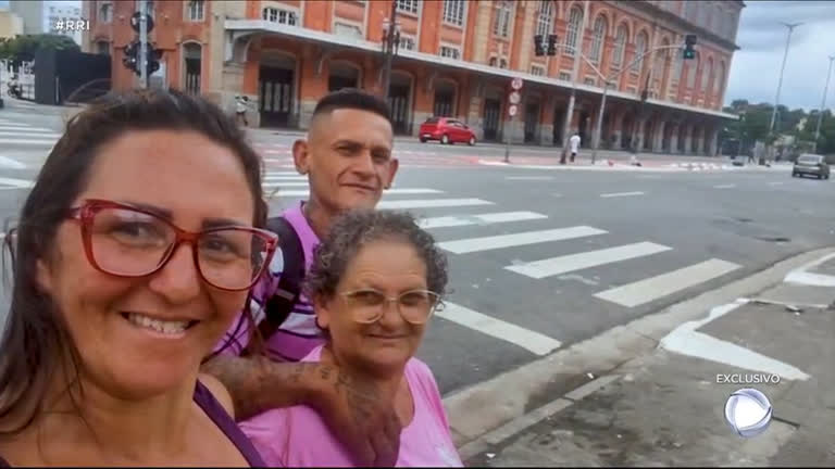 Vídeo: Mãe visita a Cracolândia todas as semanas para cuidar do filho caçula