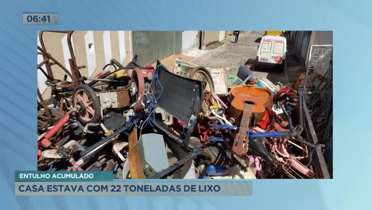 Vídeo: Vigilância Ambiental retira 22 toneladas de lixo de casa em Samambaia (DF)