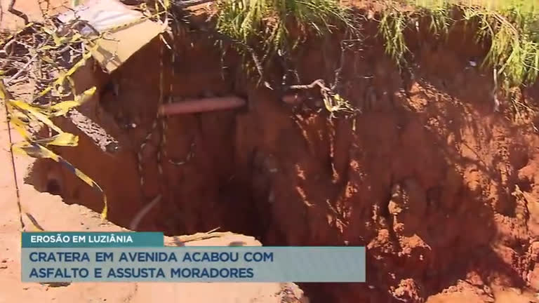 Vídeo: Moradores reclamam de descaso da prefeitura com cratera em Luziânia (GO)