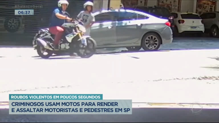 Vídeo: Criminosos usam motos para render e assaltar motoristas e pedestres em SP