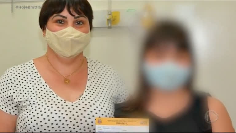 Vídeo: Secretaria de Saúde de SP nega que menina tenha desmaiada por causa de vacina