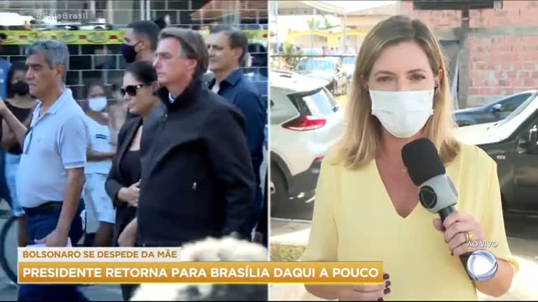 Vídeo: Bolsonaro se despede da mãe no interior paulista