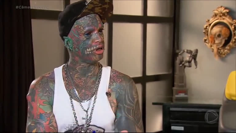 Vídeo: Um dos homens mais tatuados do país diz não ter nenhum arrependimento das mudanças que causou no corpo