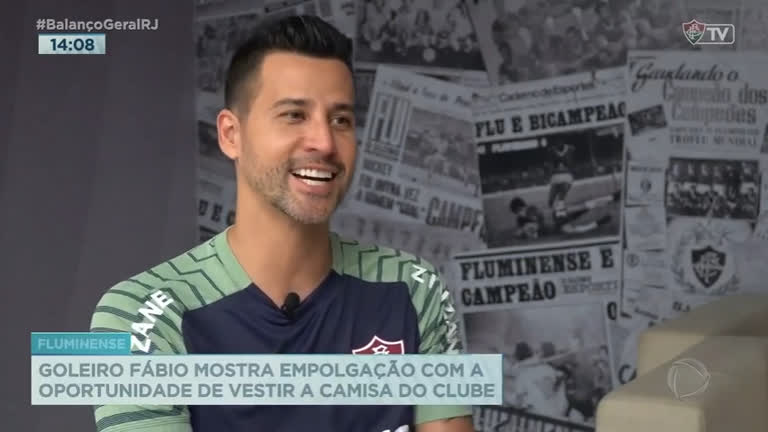 Vídeo: Fluminense apresenta o goleiro Fábio como novo reforço