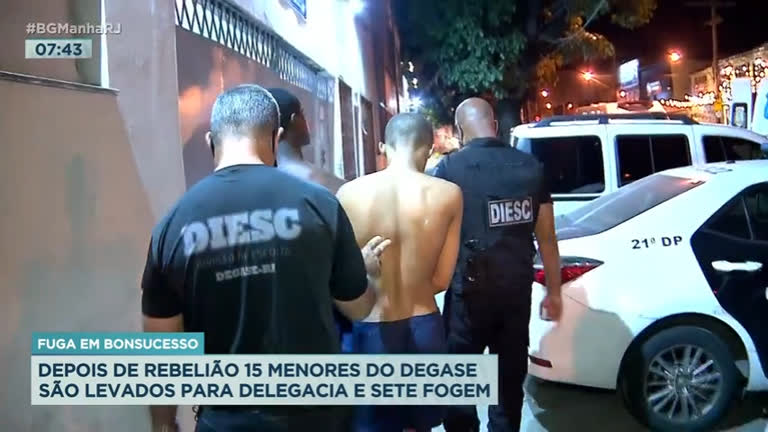 Vídeo: Internos do Degase fogem durante transferência para delegacia