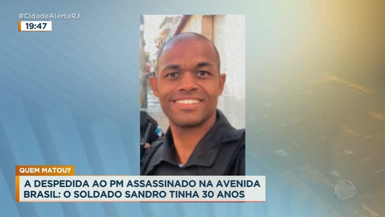 Vídeo: RJ: corpo de policial militar morto na avenida Brasil, é enterrado