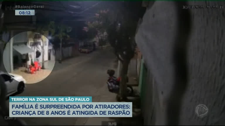 Vídeo: Família é surpreendida por atiradores e criança é atingida de raspão em SP