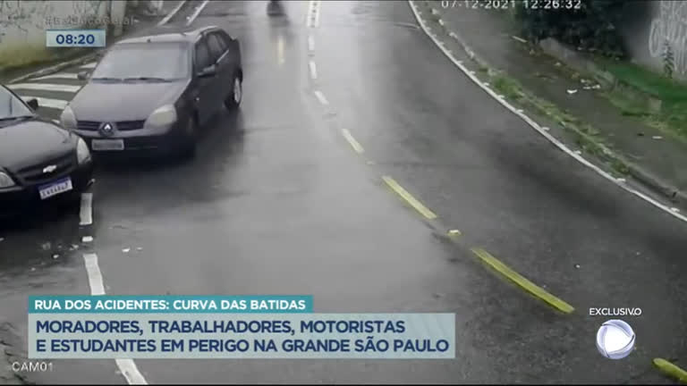 Vídeo: Curva acentuada provoca acidentes constantes na Grande São Paulo