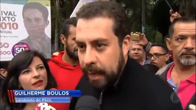 Guilherme Boulos faz campanha no centro de SP nesta sexta (5) - RecordTV -  R7 Jornal da Record
