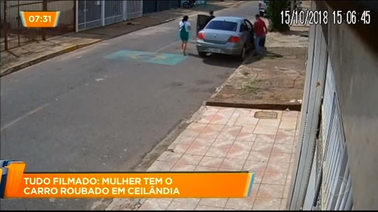 Vídeo: Mulher tem carro roubado em Ceilândia