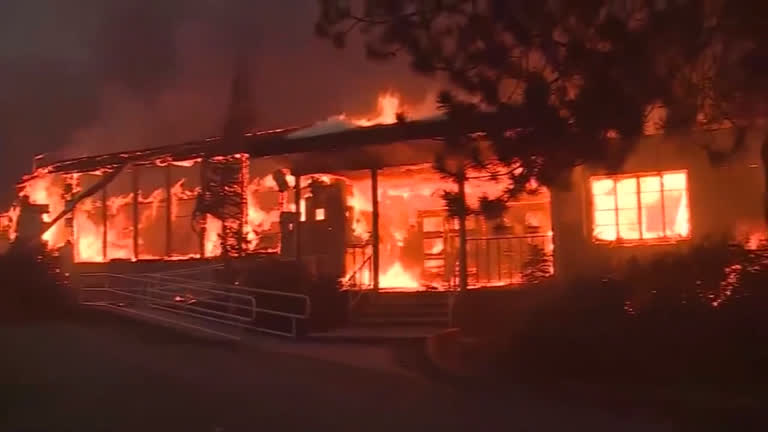 Resultado de imagem para Entenda as razÃµes do incÃªndio que provoca o caos na CalifÃ³rnia